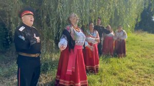 Народный казачий ансамбль "Майдан" - песня "Земля золотая моя" (Слова: С.Ольгина Музыка: С.Чернобая