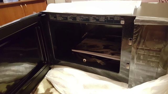 Микроволновая печь Samsung MS23K3513AW (MS23K3513AK) смотреть онлайн