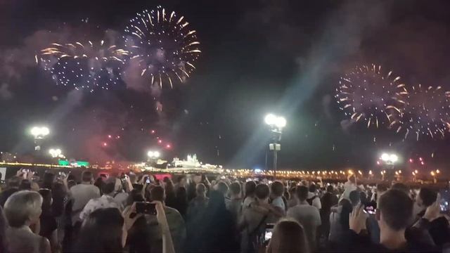 ? День Республики Татарстан. Салют. Казань 30 августа 2022 смотреть онлайн