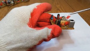 Радиоприемник УРАЛ-авто-2. Ищем самый драгоценный радиоприемник. Разбор в поисках клада.