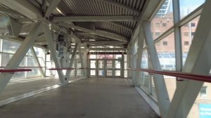 The SkyWalk to Union Station | Downtown Toronto Walk (March 2023)