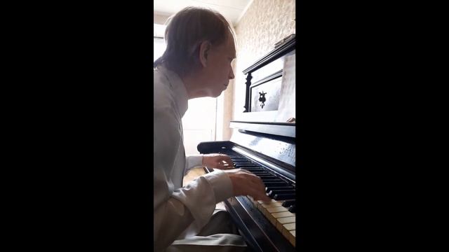 Дядя играет мелодию Вивьен - Упорная (тяготеша)15042023 / obstinate melody / 頑固 Ganko смотреть онлайн