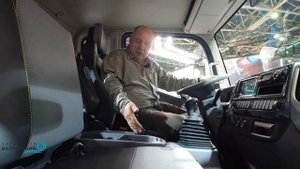 Валдай 12 со спальником. Обзор кабины.