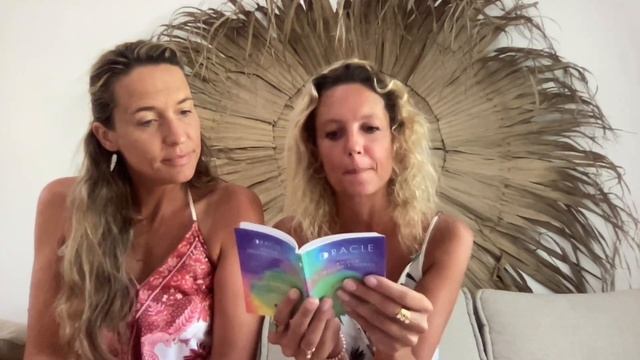 Tirage de cartes de l'oracle d'Aurore Roegiers: L'amour inconditionnel (1,2 Ou 3 + surprise) смотреть онлайн