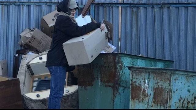 Кругосветка в рамках черепной коробки - Выпить или выпилиться? смотреть онлайн