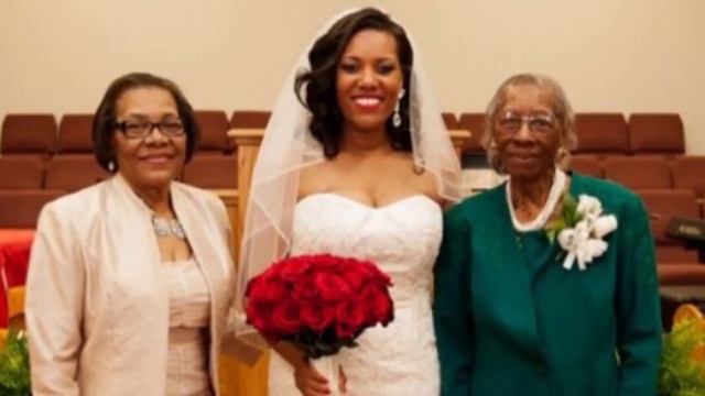 A Century With Allie B. Mason смотреть онлайн