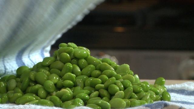 How to Make Crispy Edamame | Vegetarian Recipes | Allrecipes.com смотреть онлайн