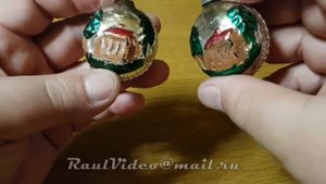 Елочные игрушки Стеклянные игрушки Новогодние игрушки  СССР 2 шара с изображениями елок и домиков