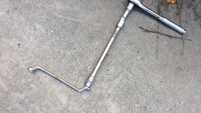 Замена задней подушки двигателя Nissan Wingroad QG18DE 4WD 2003г.в. смотреть онлайн