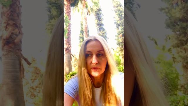 Как не зависеть от мнения других людей о себе. Как начать ценить себя и уважать окружающих.