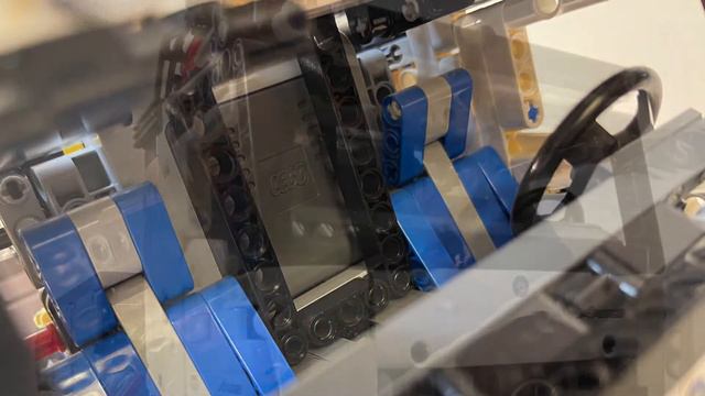 LEGO 42043 Technic Mercedes-Benz Arocs 3245 Truck - Part 1 смотреть онлайн