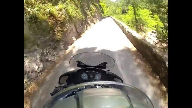 Mit der BMW R1200RT am Gardasee - Brassa Schlucht -Tremosine 2013 смотреть онлайн