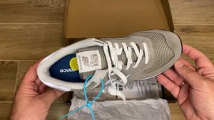 Unpacking New Balance 574 ML574EVG EU43