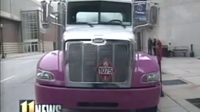 Ferrellgas Fights Breast Cancer with a Pink Bobtail смотреть онлайн