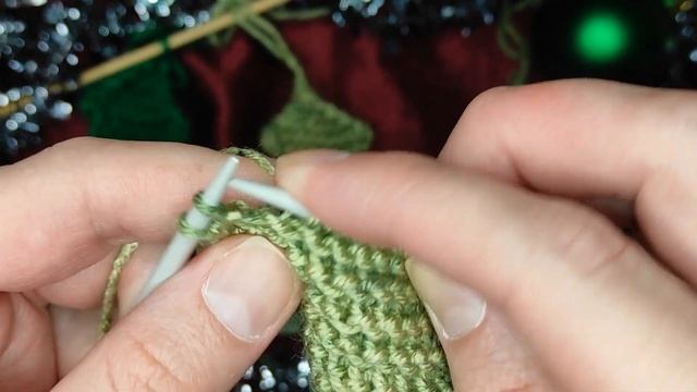Вязаная спицами ёлочка на Новый год! / Новогодняя ёлочная игрушка своими руками смотреть онлайн