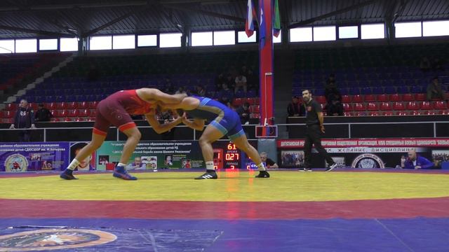 Тамерлан Кумышев (КБР) - Эрик Дзеранов (РСО-Алания) смотреть онлайн