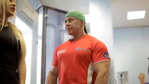 Тренировка Ольги Путровой ягодицы