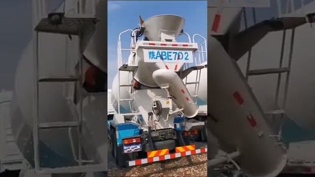 Shacman SX5318GJBHR306 2023 340 Л.С. смотреть онлайн