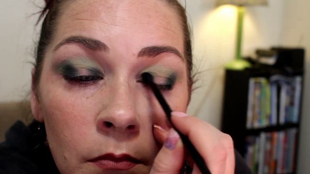 Colourpop TinkerBell Sprinkle A Little Magic Palette ~ Green Eyeshadow Tutorial | Halo Eye смотреть онлайн