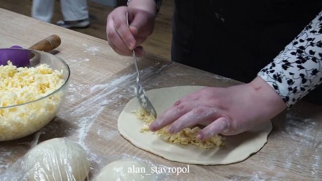 Хачапури по-аджарски смотреть онлайн