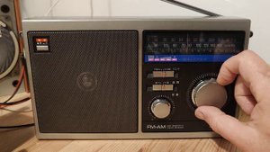 NATIONAL Panasonic RF-U80. Удивительный приемник! Прием АМ\ФМ.