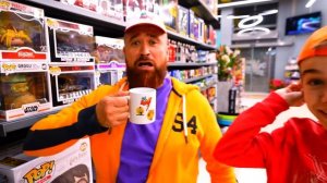 НОЧЬ В МАГАЗИНЕ ИГРУШЕК !