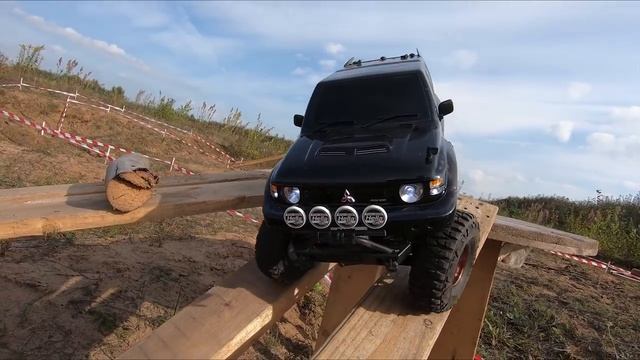 Купил Mitsubishi Pajero ... Японская помойка или мощный внедорожник? смотреть онлайн