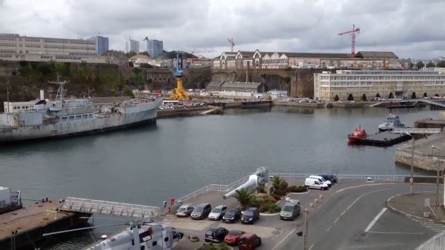 Порт в Бресте Франция смотреть онлайн