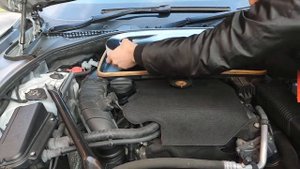 BMW 520D F10 / F11 air filter change