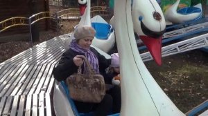 Парк Победы аттракцион "Лебеди"