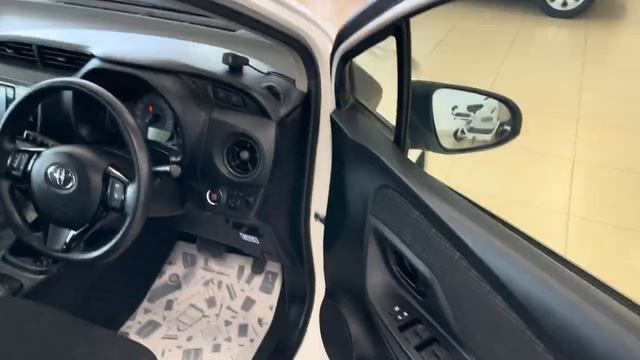 Toyota Vitz, 2019 год смотреть онлайн