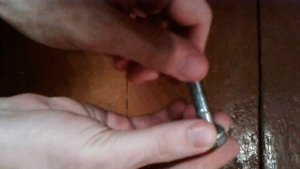 Видео: Как накрутить гайку на болт с шайбой?