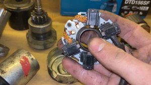 Ремонт стартера . Заміна втулок та щіток на Renault Kangoo 1.5 dci