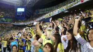 Болельщицы клуба Фенербахче