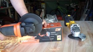 Тест самой дешевой акк.болгарки от компании FERM и сравнение с самой дешевой акк.болгаркой DeWalt