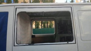 Врезка и установка окон на фургон Mercedes Sprinter