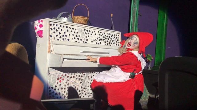 Licedei Red Riding Hood