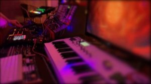 Electronic minimal Techno Song Live performed on MPC Live and MAM MB33