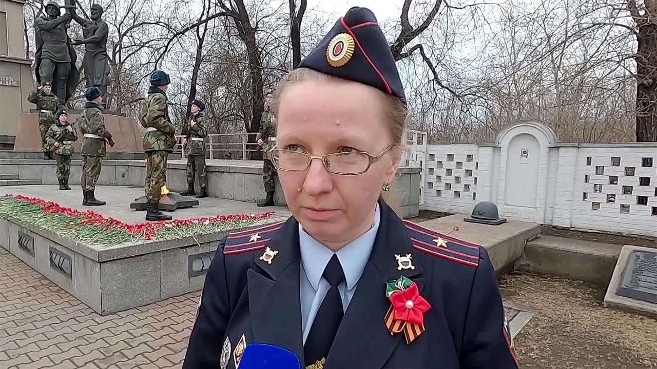 Майор полиции из Красноярского края помогает узнать судьбу пропавших в годы войны красноармейцев.