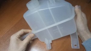 Расширительный бачок нового образца на Калина 2, Гранта.