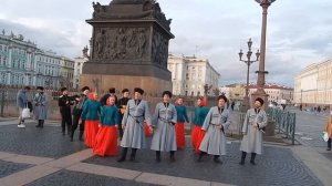 Казачий ансамбль «Атаман» Песня "Едут по Берлину наши казаки"...