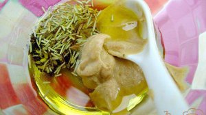 Салат Авангард с пекинской капустой, брынзой и горчично-оливковой заправкой
