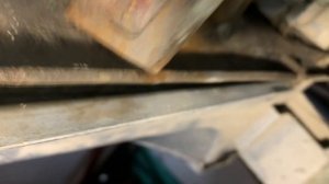 Как выглядит днище автомобиля Mitsubishi Pajero III 2005