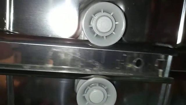 Beko DWD5411 dishwasher: upper basket rail fix смотреть онлайн