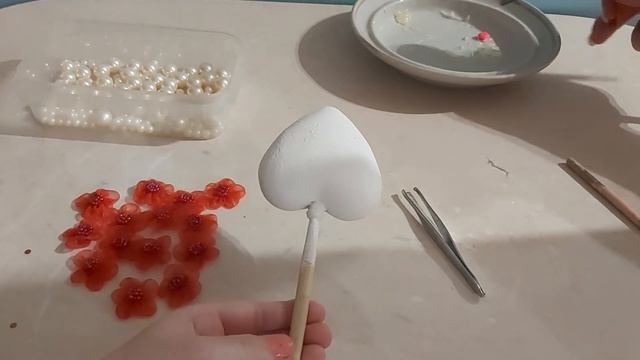 Новогодние игрушки своими руками из елочного шара, украшения для новогодней елки 2021 смотреть онлайн