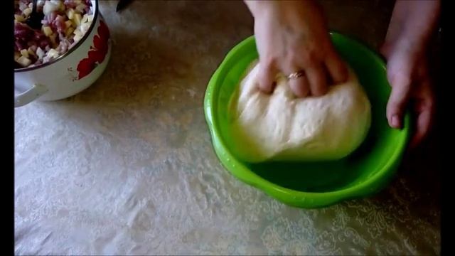 Эчпочмак(треугольные пирожки с картошкой и мясом)Эчпочмак с дрожжевого теста (Татарская кухня)
