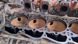 DAF 105 Выбрасывает антифриз.