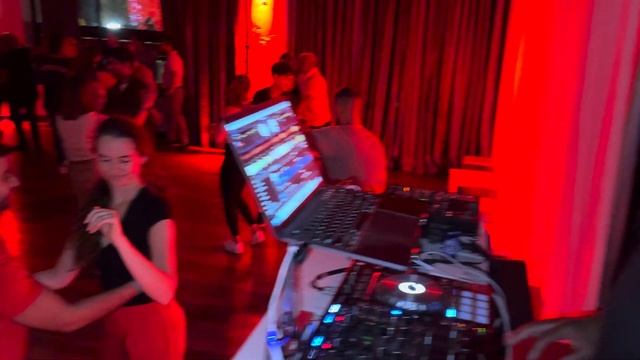 Bachata Social (2) at the Baila Con Gusto Night on October 19 2023 смотреть онлайн