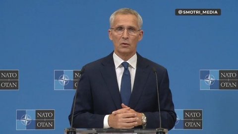 Столтенберг: сейчас мы не можем принять Украину в НАТО