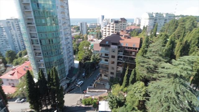 Вот где круто жить в Сочи. Вместо стен одни окна смотреть онлайн